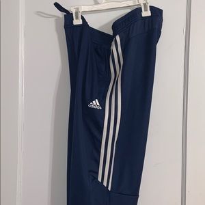 Adidas Soccer pants tiro 17 women’s jogger